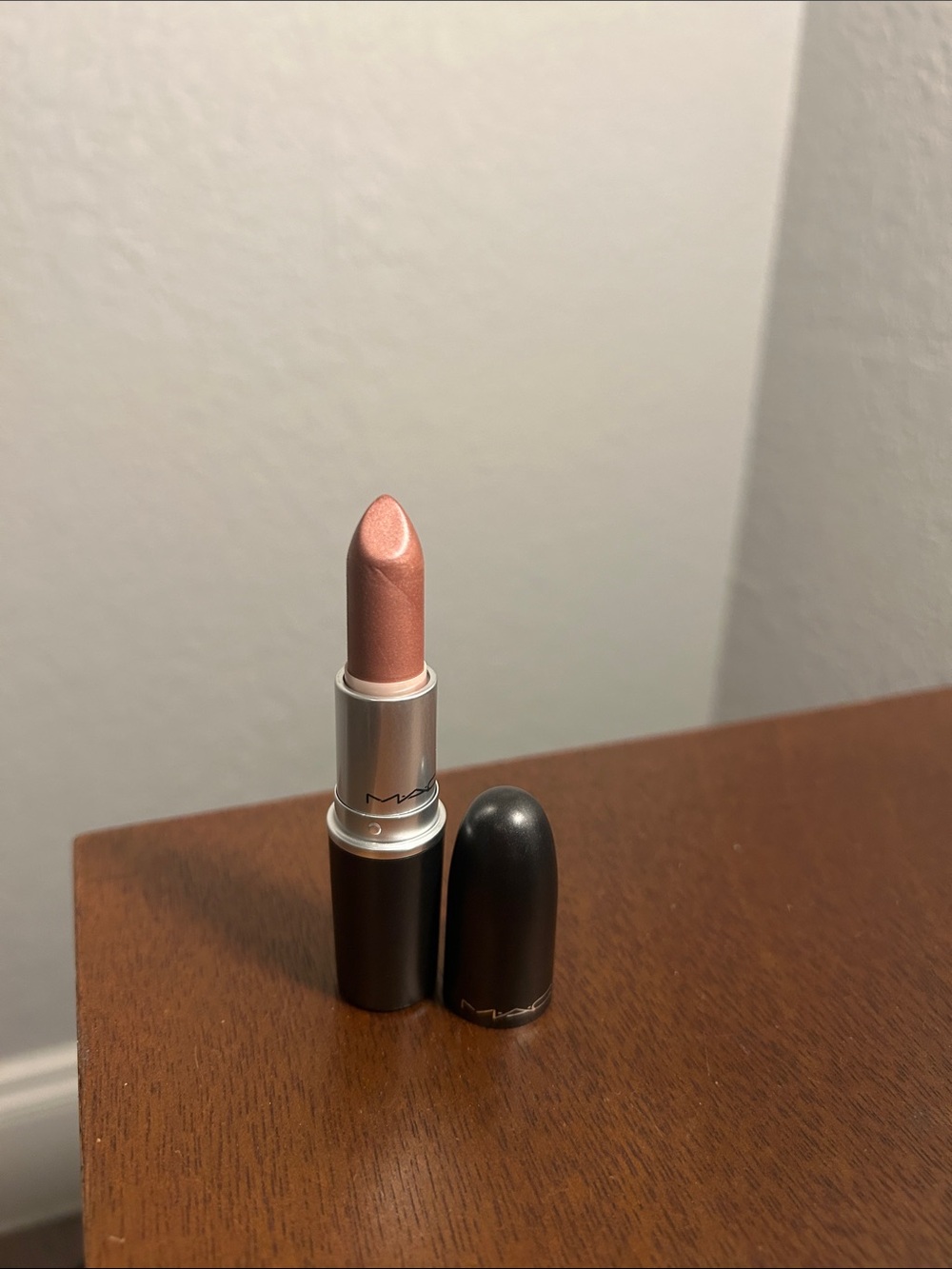OOP!! MAC Cosmetics GLEAM glaze lipstick, BNWOB! HTF! - Picture 2 of 7